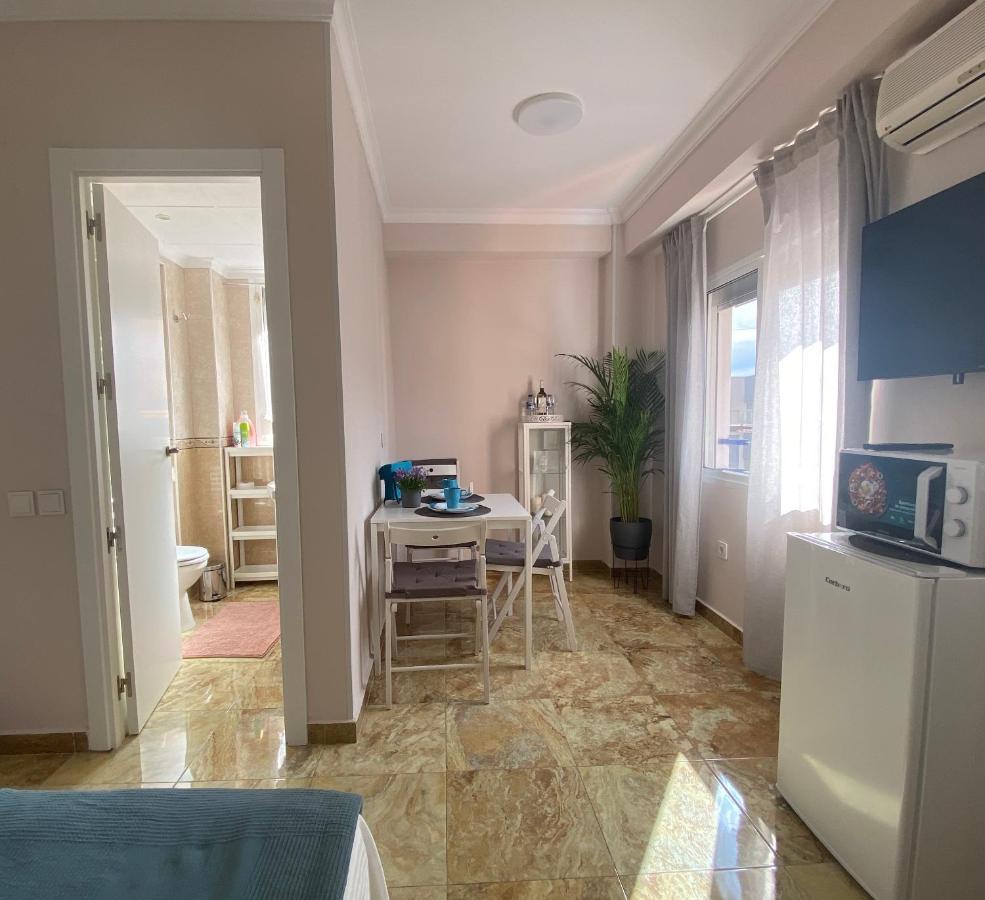 Cozy Studio Centr Torremolinos Luaran gambar